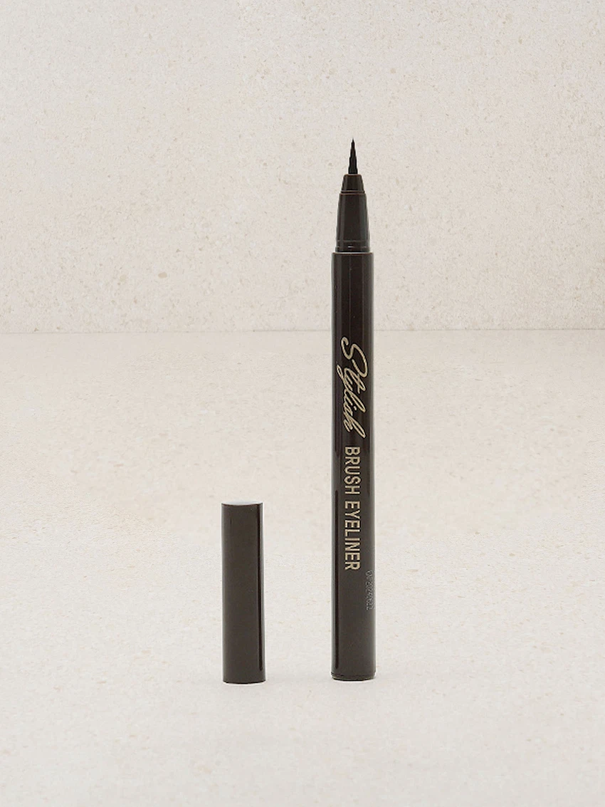 Stylish Brush Eyeliner Brown image 3