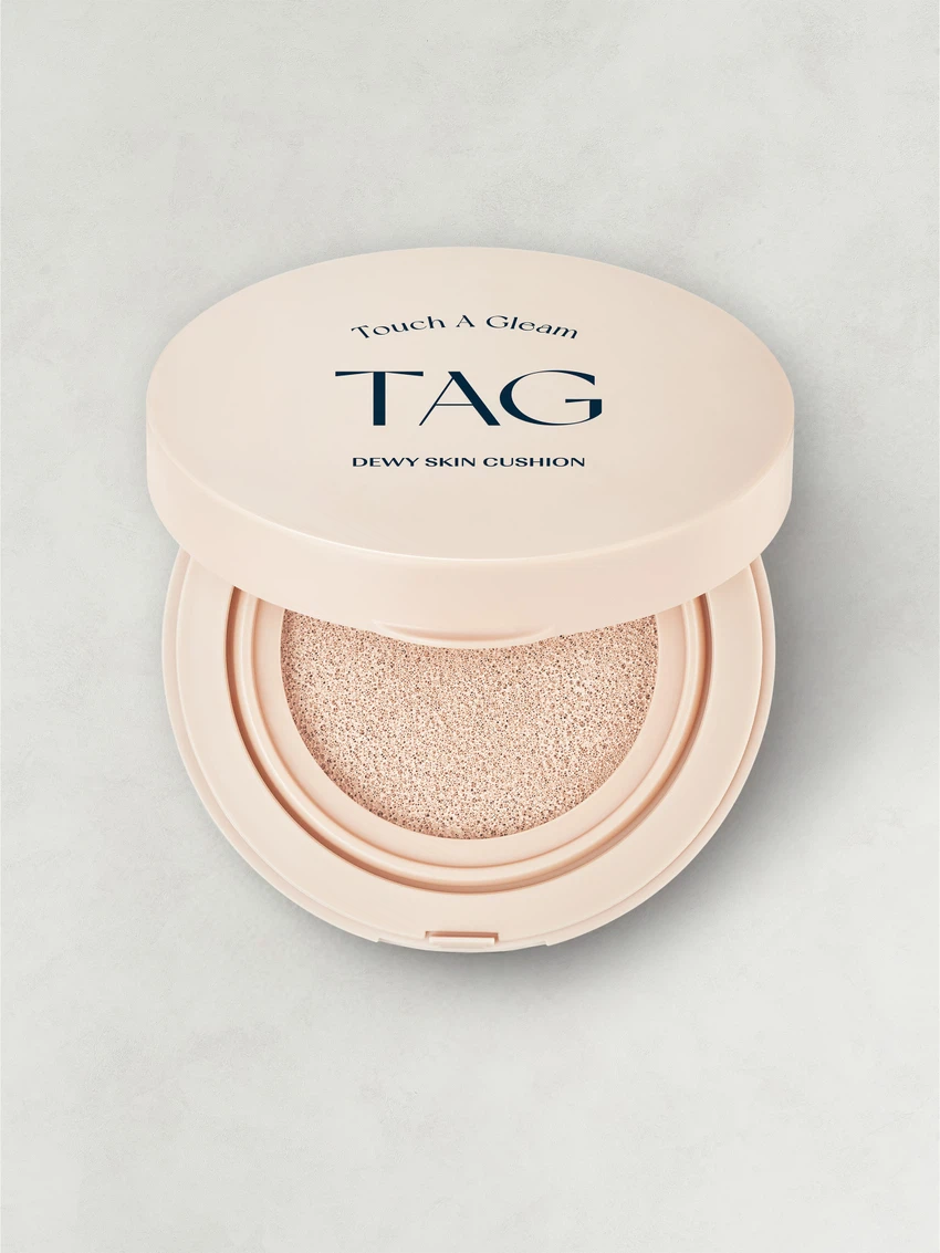 TAG Dewy Skin Cushion 15g Pale Light