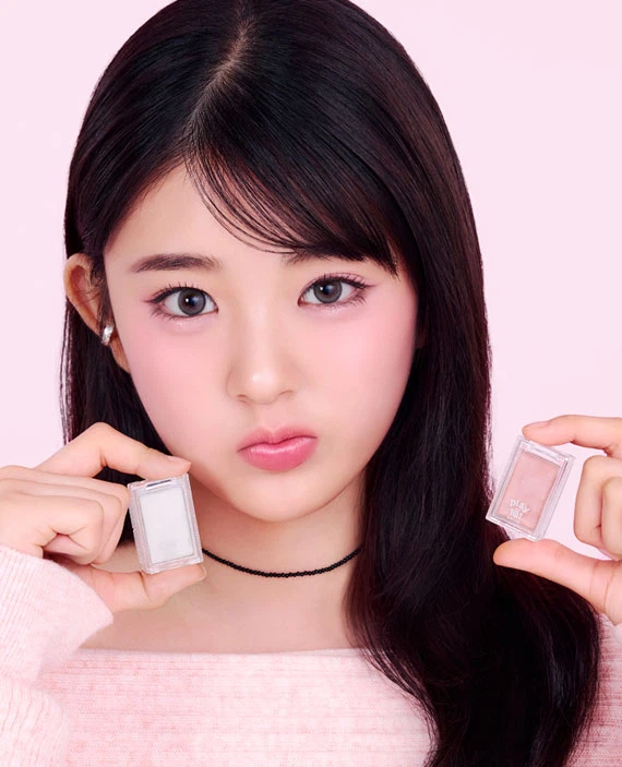 Play 101 by ETUDE [02 Secret Mystery Case] Multi Blending Piece Highlighter image 3