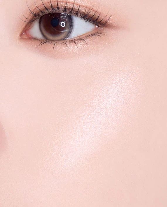Play 101 by ETUDE [02 Beaming Berry Choux] Multi Blending Piece Cream Highlighter image 2