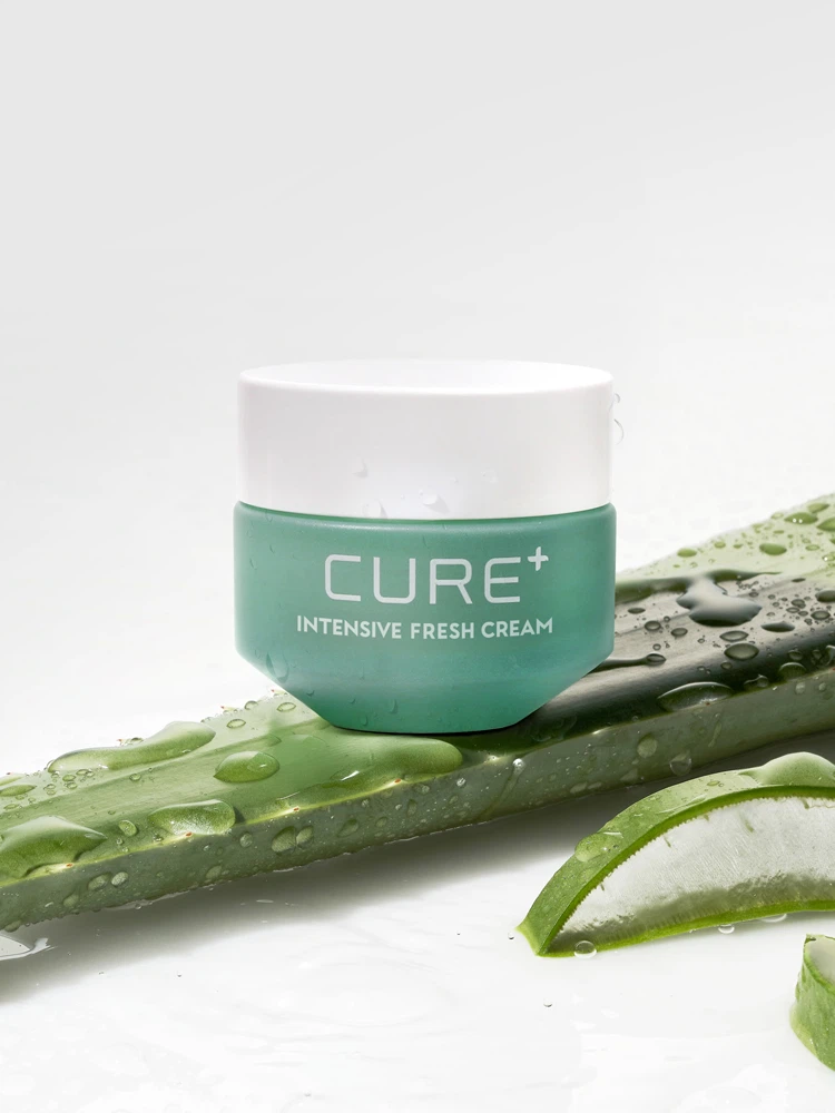 KIM JEONG MOON Aloe Lasens Roe Cure Intensive Fresh Cream 30 g