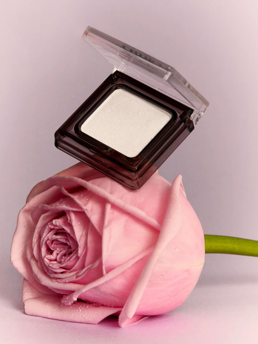 PRELUDE Dinto [82 Champagne Eclat] La Belle Rose Highlighter image 5